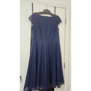 Women's Black Label Dress Size 14. Like NEW.